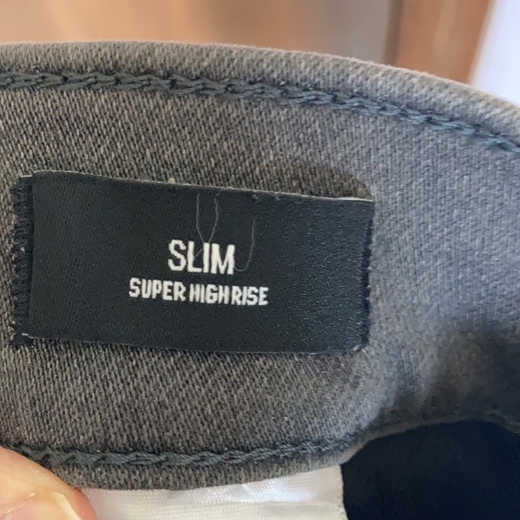 Express Super high rise slim button fly jean size 18 S - Picture 15 of 17